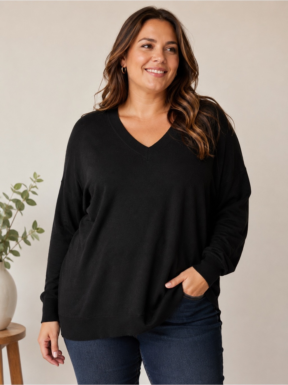187. Terra & Sky Fine Gauge V-Neck Sweater 2X Black